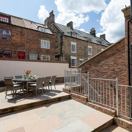 Sherlock Cottage Whitby Esterno foto